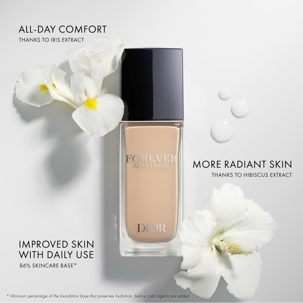 Dior Forever Skin Glow Foundation - Tan 4W0 - Picture 7 of 9